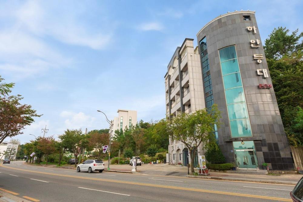 Sokcho White Lighthouse Pension Eksteriør bilde